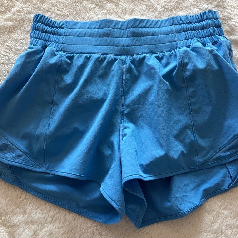 Lululemon high rise hotty hot shorts